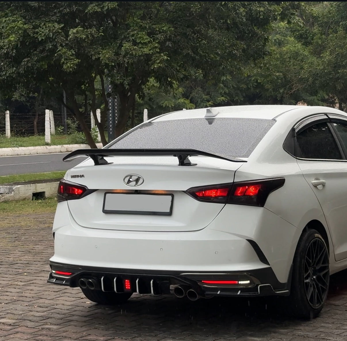 Hyundai Verna (2021–Onwards) F1-Style Rear Diffuser With LED | ABS